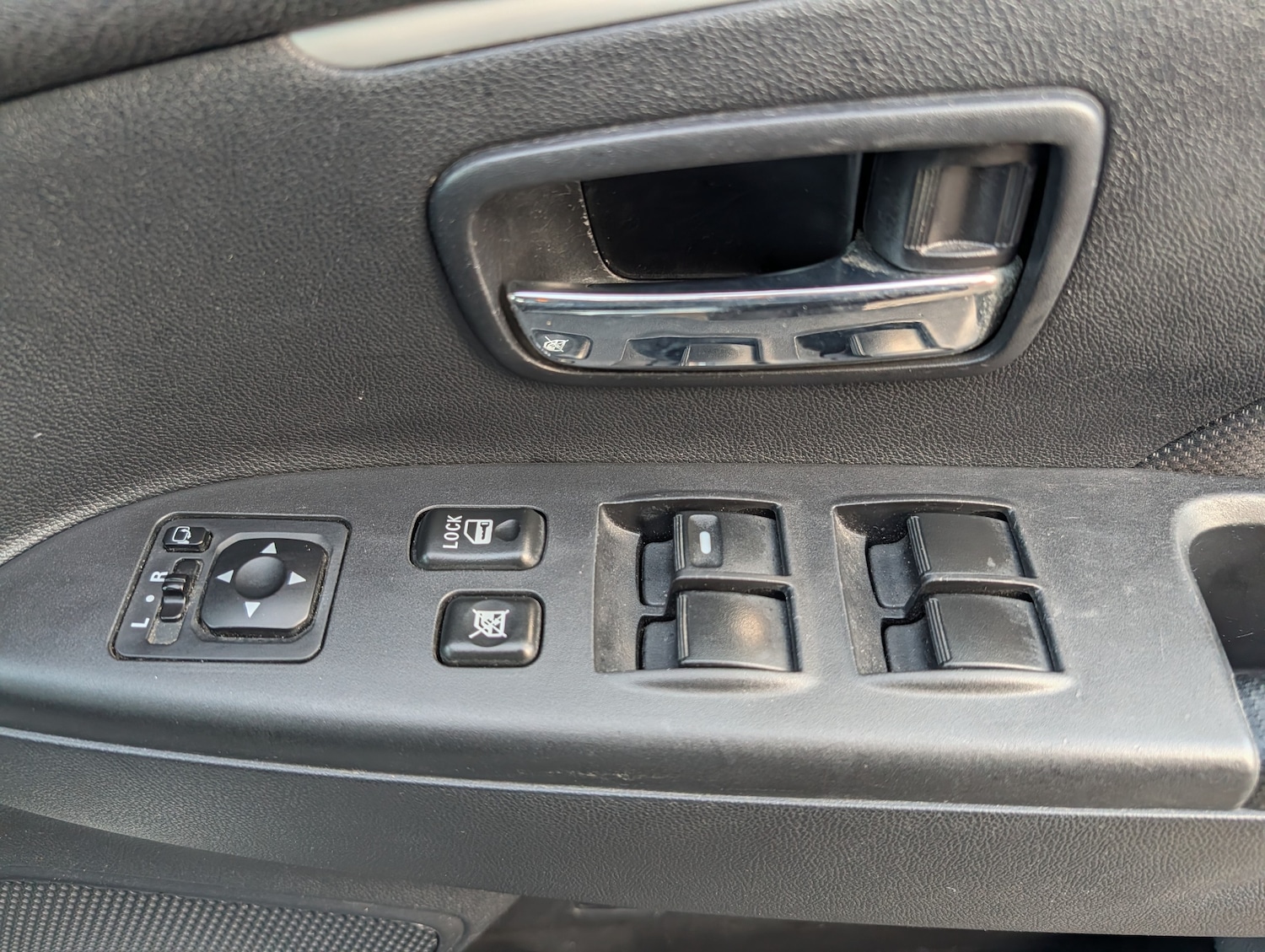 Used Mitsubishi ASX 2010 for sale - 77200840: Photo 22