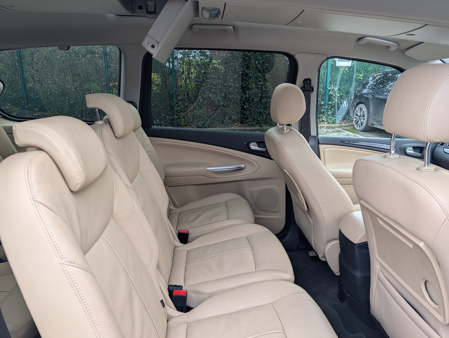 Used Ford Galaxy 2010 for sale - 76641601: Photo 16