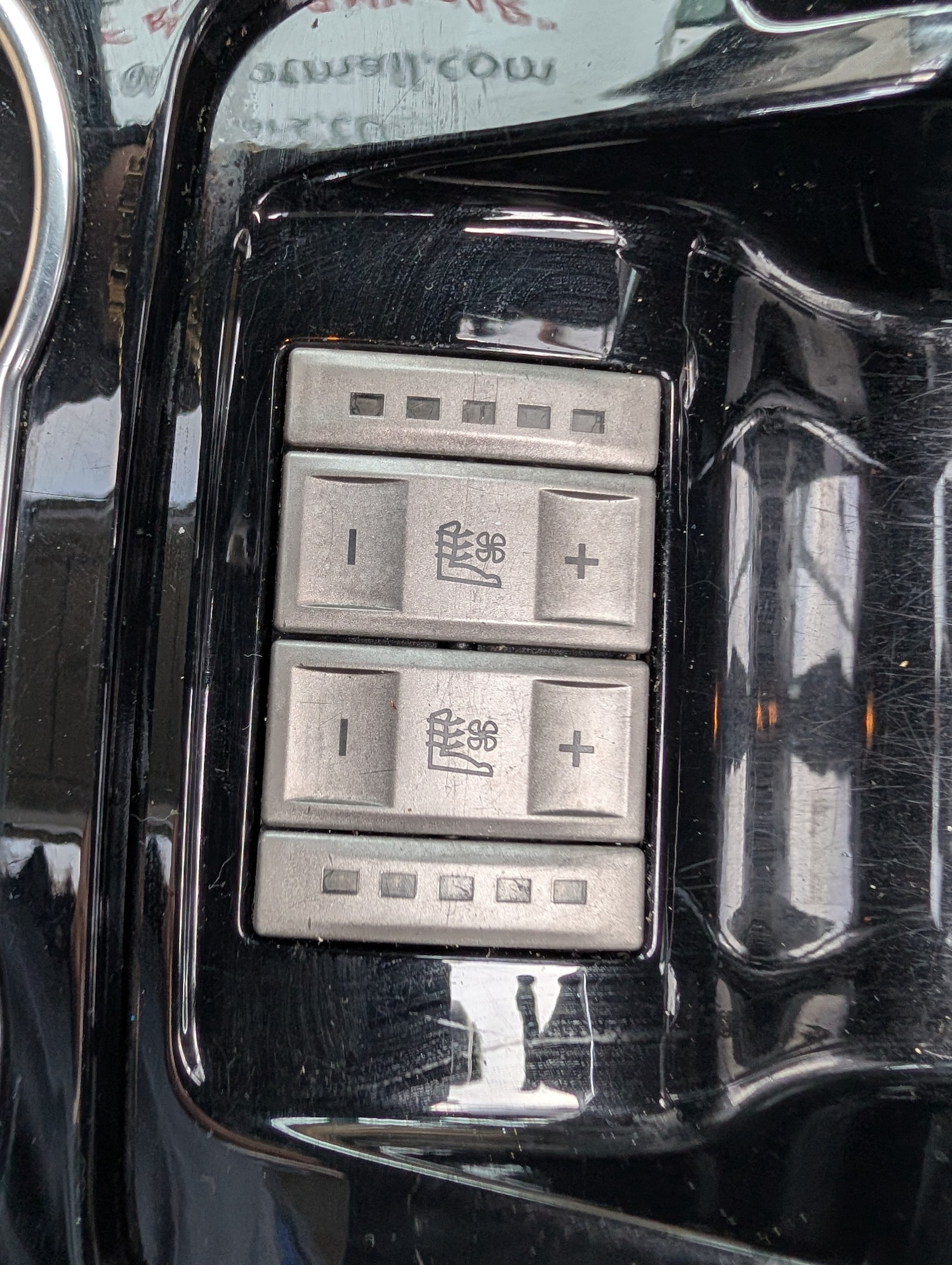 Used Ford Galaxy 2010 for sale - 76641601: Photo 26