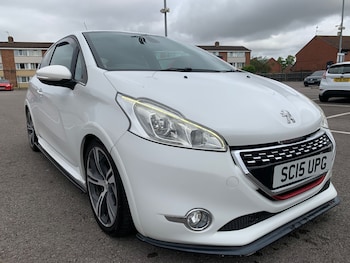 Used Peugeot 208 2015 for sale - 75011391: Photo