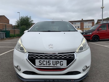 Used Peugeot 208 2015 for sale - 75011391: Photo