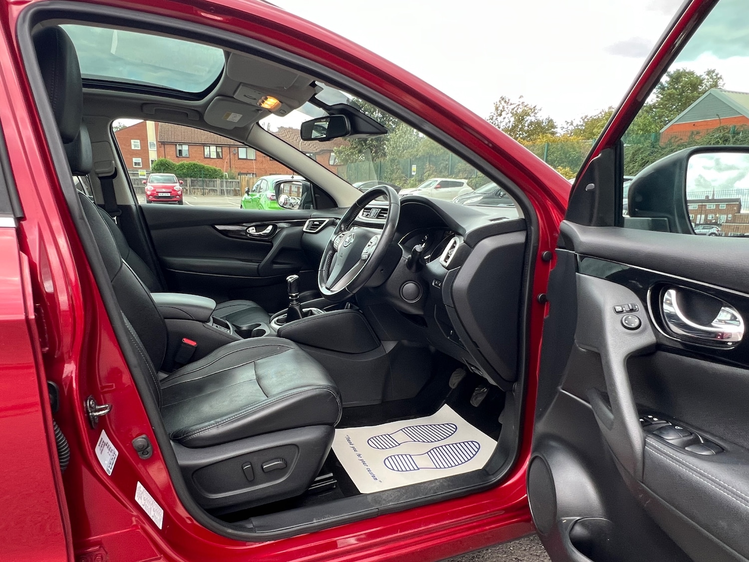 Used Nissan Qashqai 2016 for sale - 76416545: Photo 12