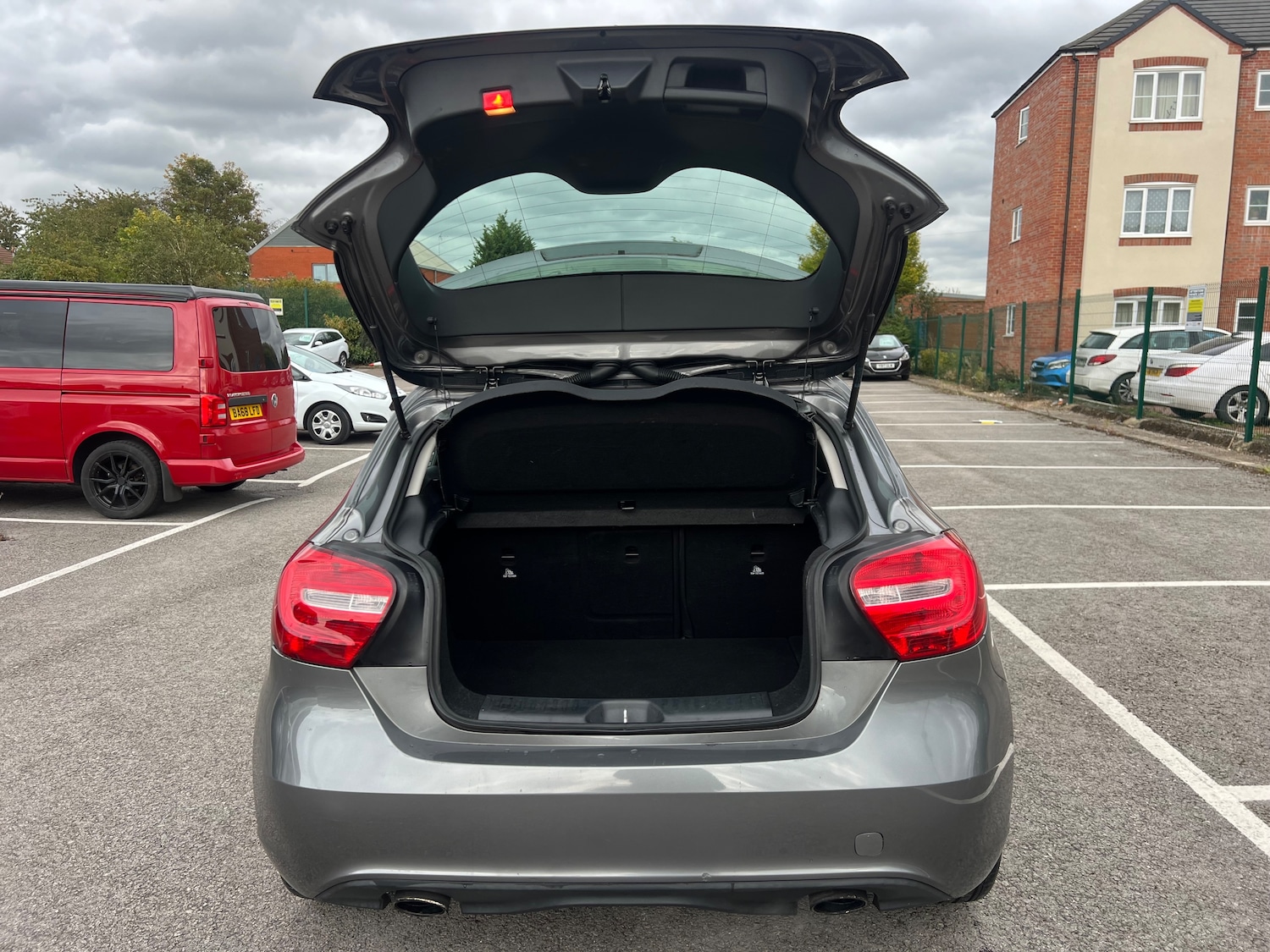 Used Mercedes-Benz A-Class 2013 for sale - 76416533: Photo 8