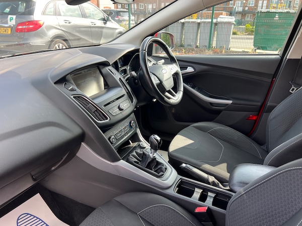 Used Ford Focus 2015 for sale - 75151278: Photo 16