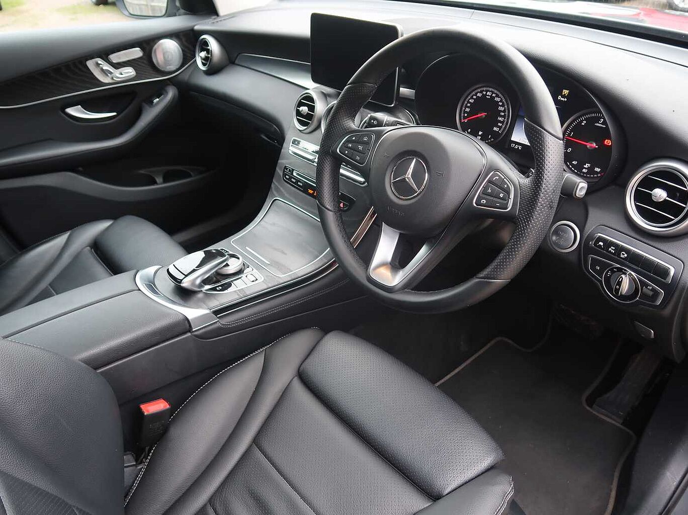 Used Mercedes-Benz GLC 2016 for sale - 76673442: Photo 6