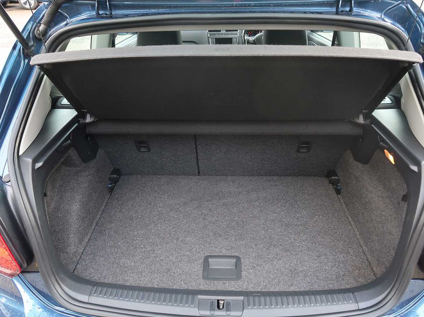 Used Volkswagen Polo 2016 for sale - 76298850: Photo 6