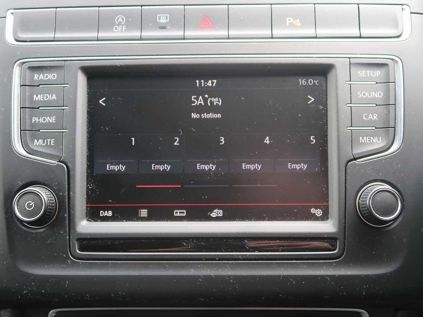 Used Volkswagen Polo 2016 for sale - 76705424: Photo 10