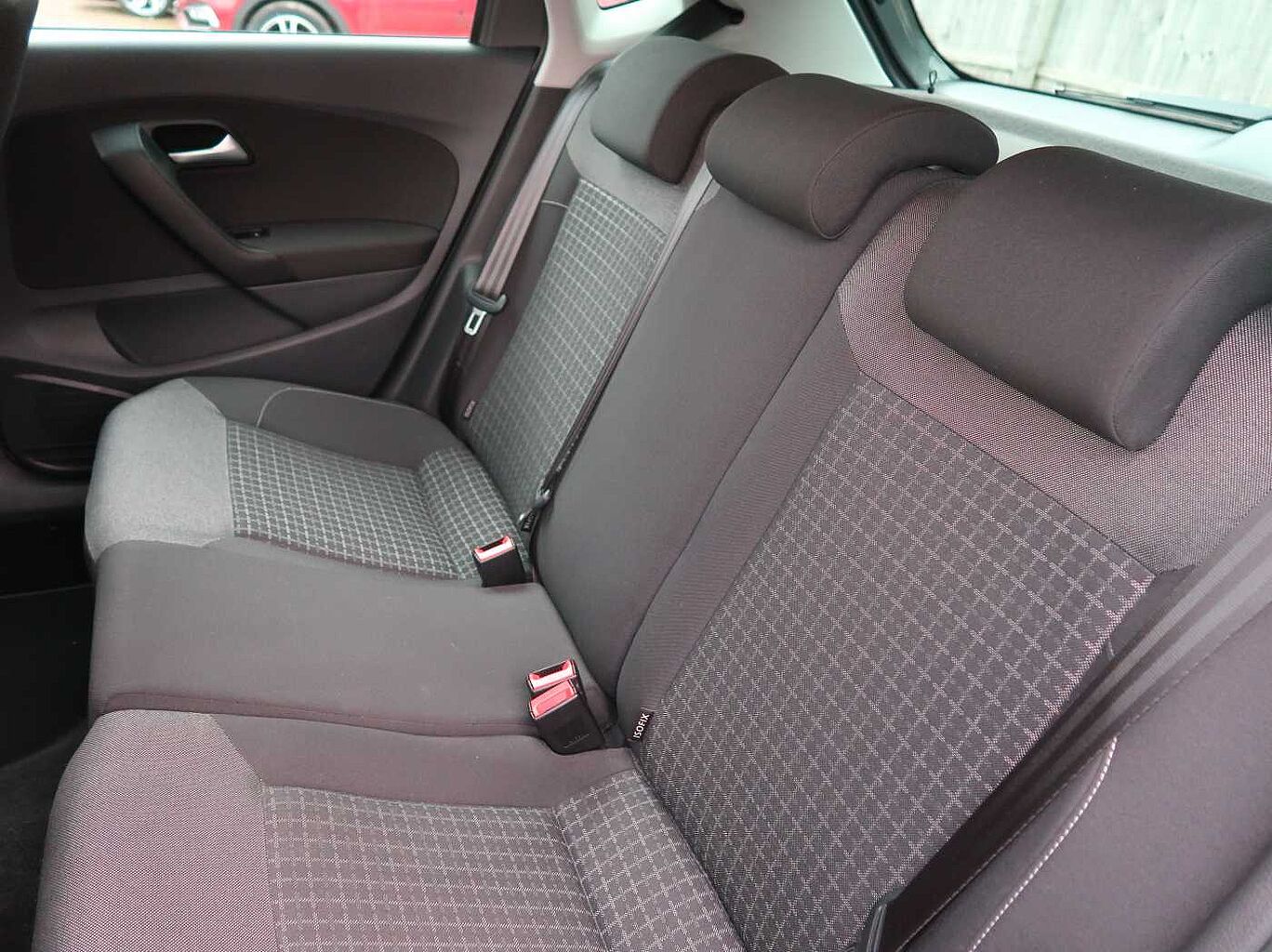 Used Volkswagen Polo 2016 for sale - 76705424: Photo 8