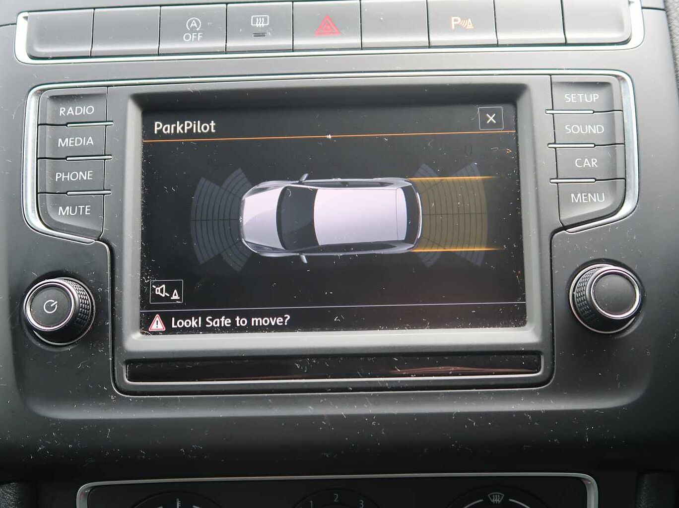 Used Volkswagen Polo 2016 for sale - 76705424: Photo 9