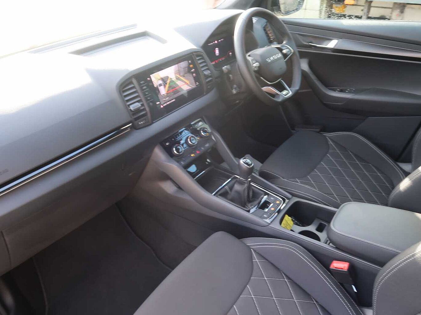 Used Skoda Karoq 2025 for sale - 76680129: Photo 2