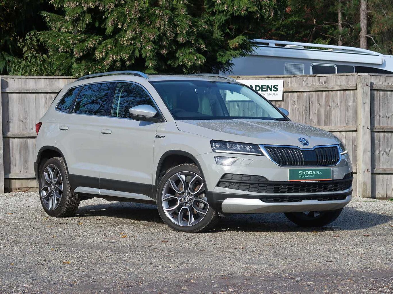 Used Skoda Karoq 2020 for sale - 76680857: Photo 1