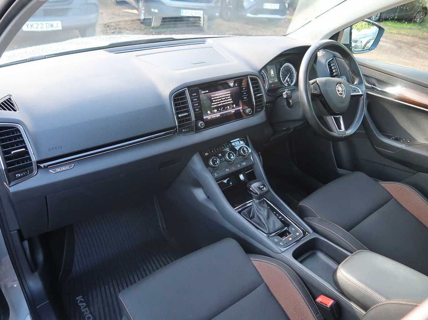 Used Skoda Karoq 2020 for sale - 76680857: Photo 2