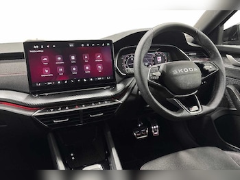 Used Skoda Octavia 2025 for sale - 76679390: Photo