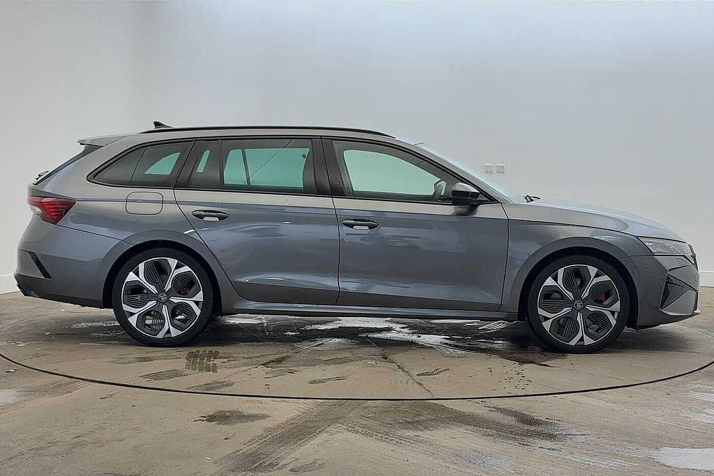 Used Skoda Octavia 2025 for sale - 76679390: Photo 4