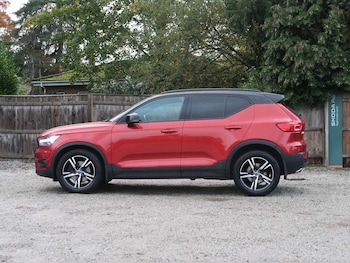 Used Volvo XC40 2018 for sale - 76673627: Photo
