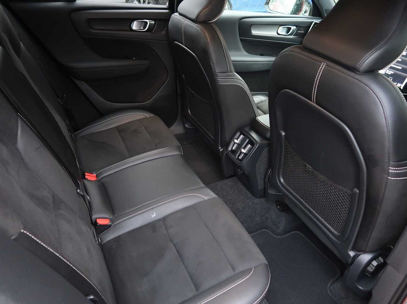 Used Volvo XC40 2018 for sale - 76673627: Photo 9