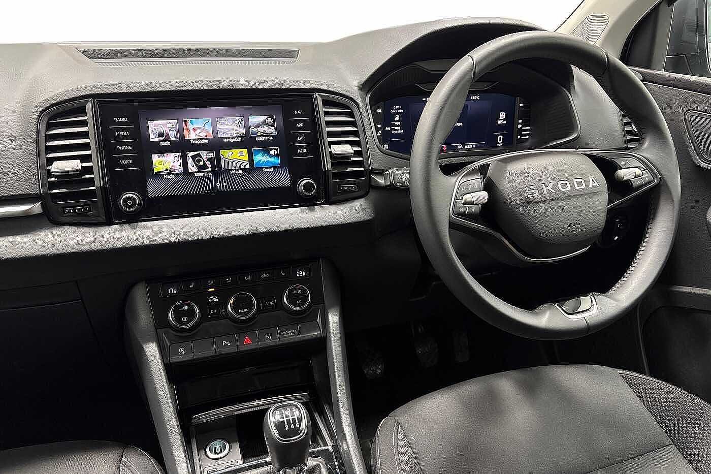 Used Skoda Karoq 2025 for sale - 77000817: Photo 2