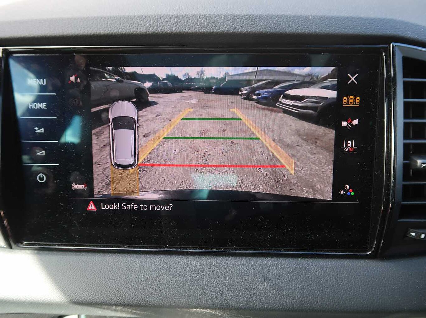 Used Skoda Karoq 2025 for sale - 78140365: Photo 9