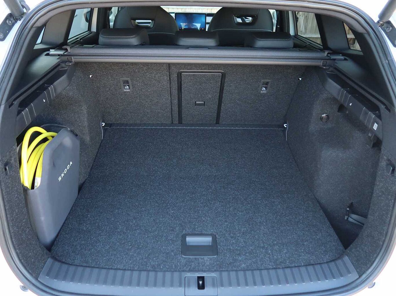 Used Skoda Enyaq 2025 for sale - 76679425: Photo 10