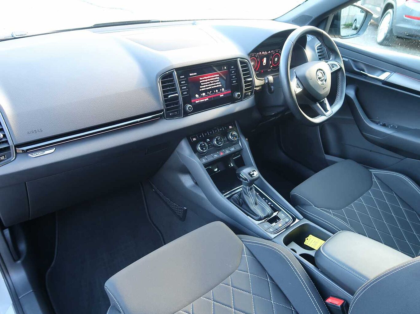 Used Skoda Karoq 2019 for sale - 76673884: Photo 2