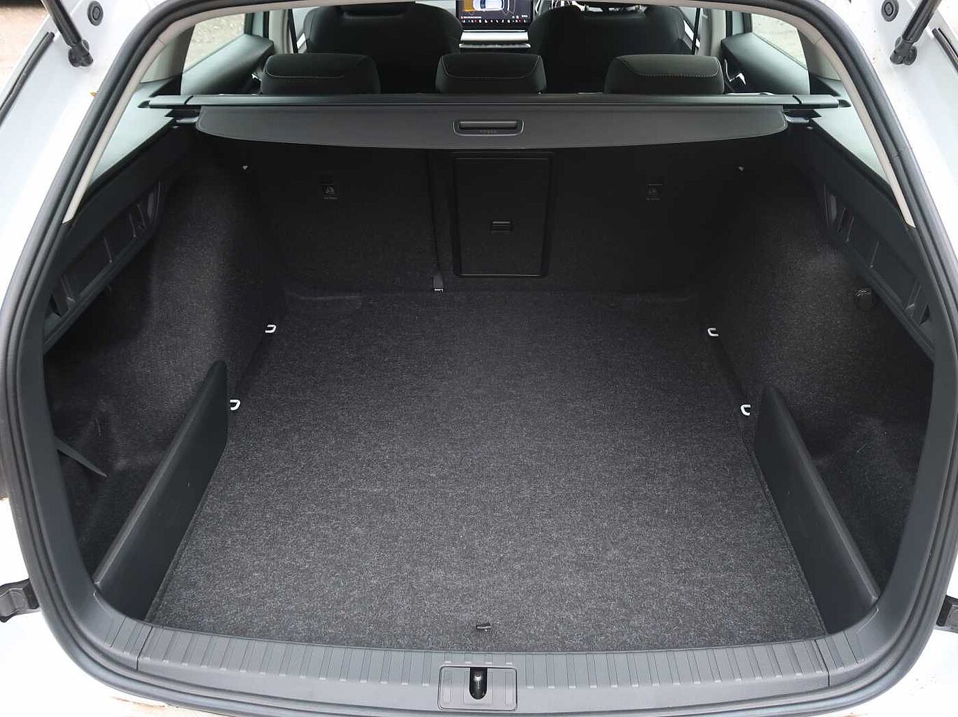 Used Skoda Octavia 2024 for sale - 76676682: Photo 8