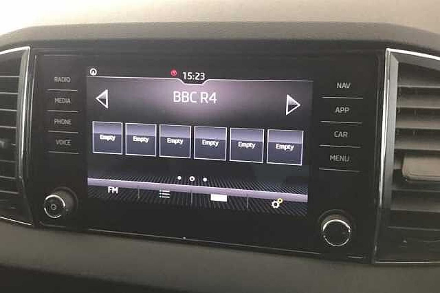 Used Skoda Karoq 2020 for sale - 77864405: Photo 7