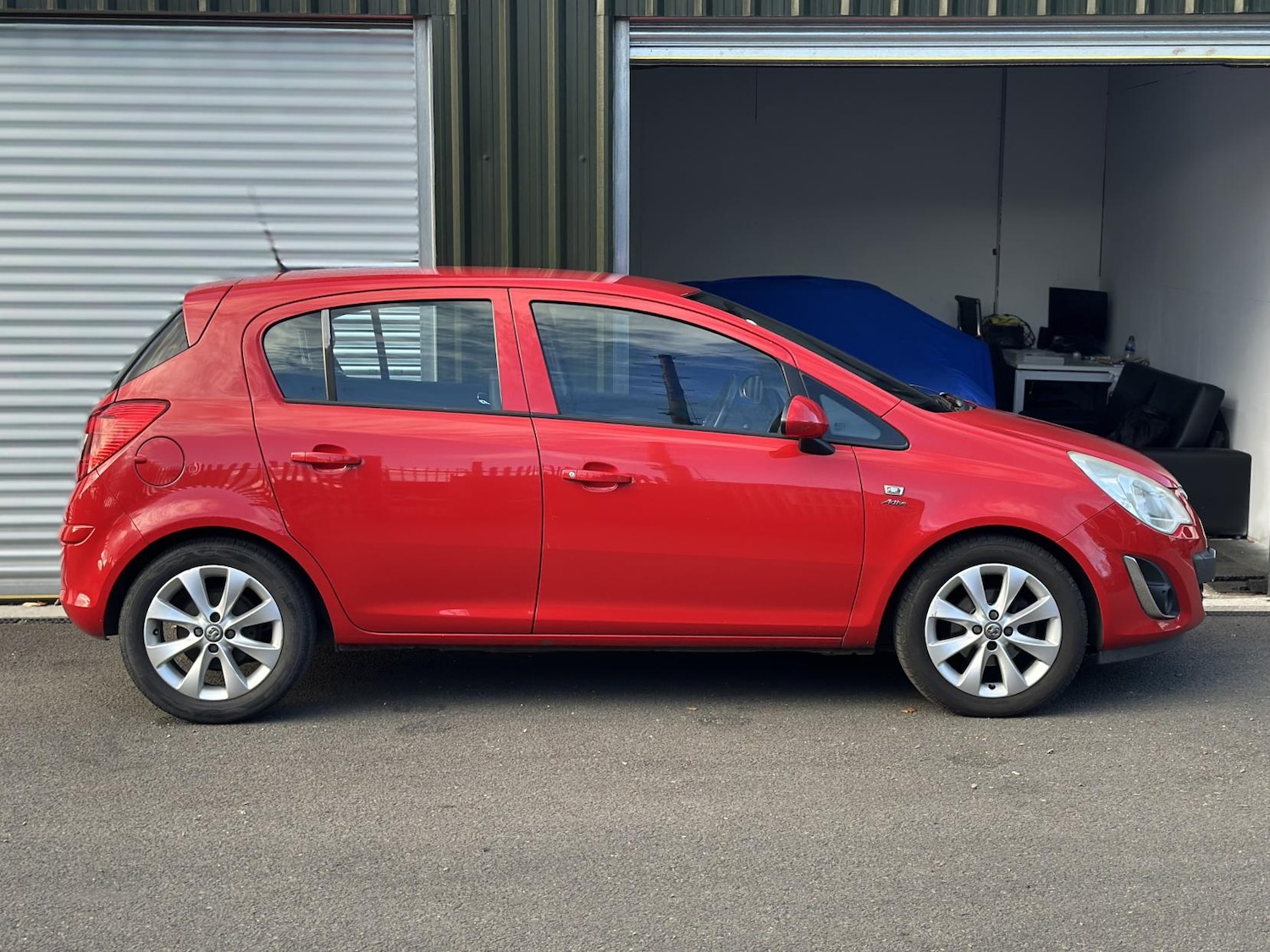 Used Vauxhall Corsa 2012 for sale - 77456668: Photo 3