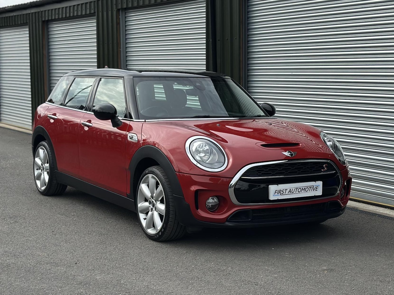 Used MINI Clubman 2017 for sale - 76131406: Photo 1