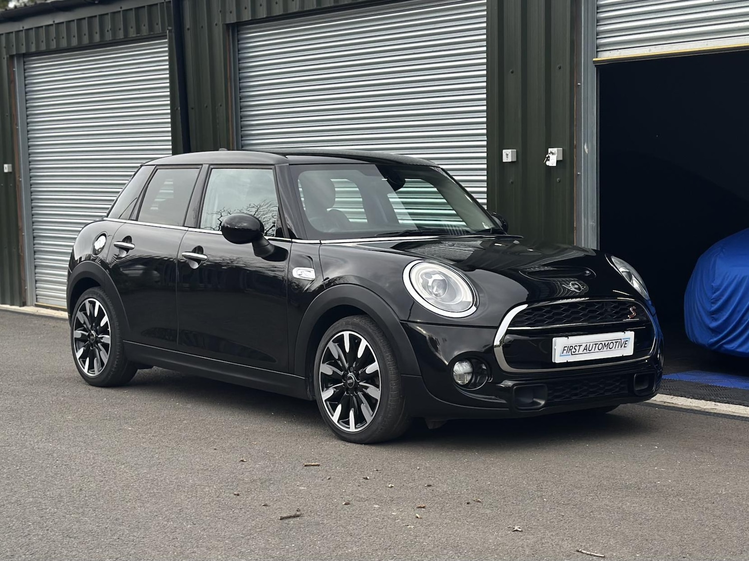 Used MINI Hatch 2015 for sale - 76316511: Photo 1
