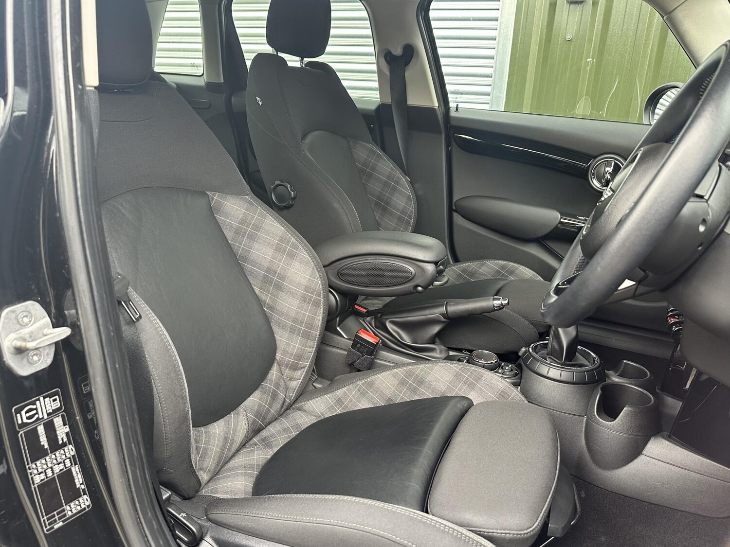 Used MINI Hatch 2015 for sale - 76316511: Photo 19