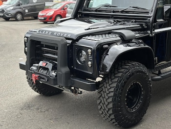 Used Land Rover Defender 110 2011 for sale - 77332196: Photo