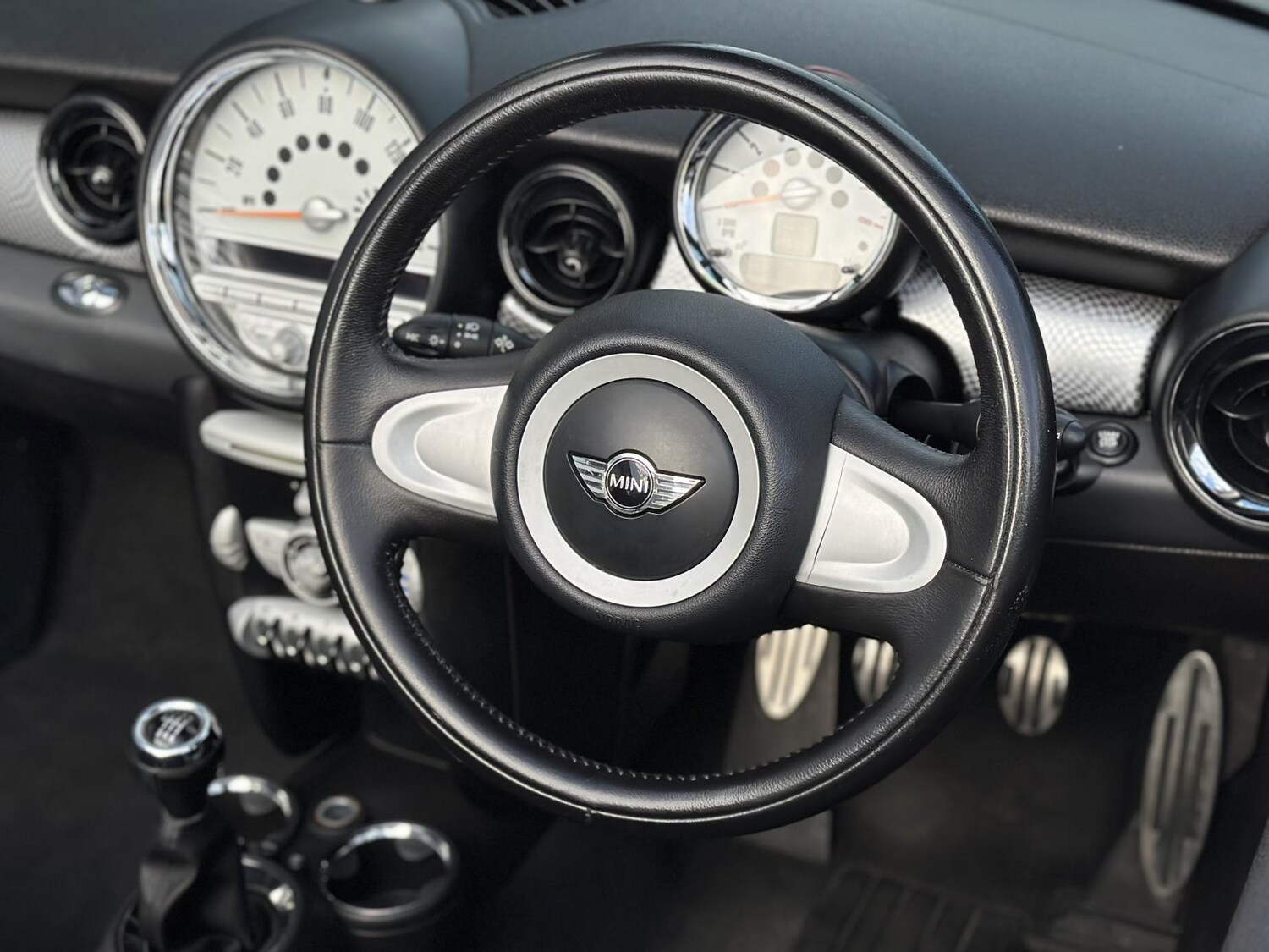 Used MINI Convertible 2009 for sale - 76196973: Photo 21