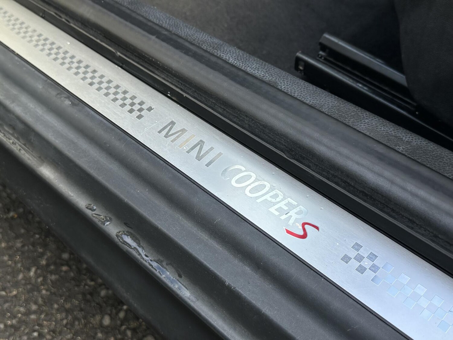 Used MINI Convertible 2009 for sale - 76196973: Photo 23