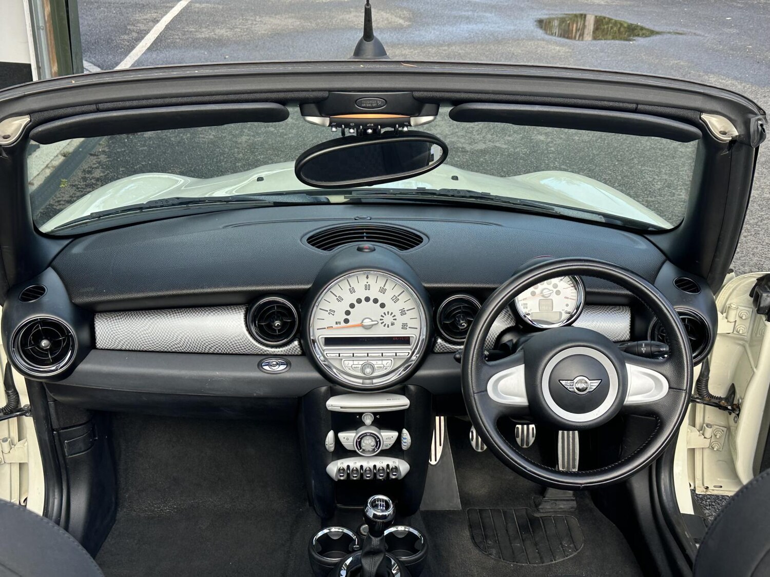 Used MINI Convertible 2009 for sale - 76196973: Photo 30