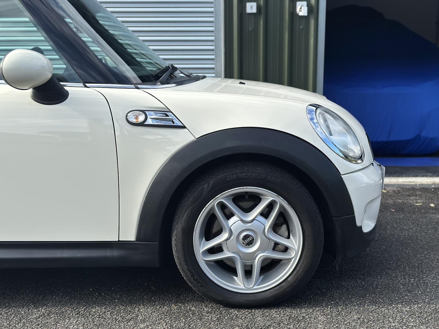 Used MINI Convertible 2009 for sale - 76196973: Photo 9