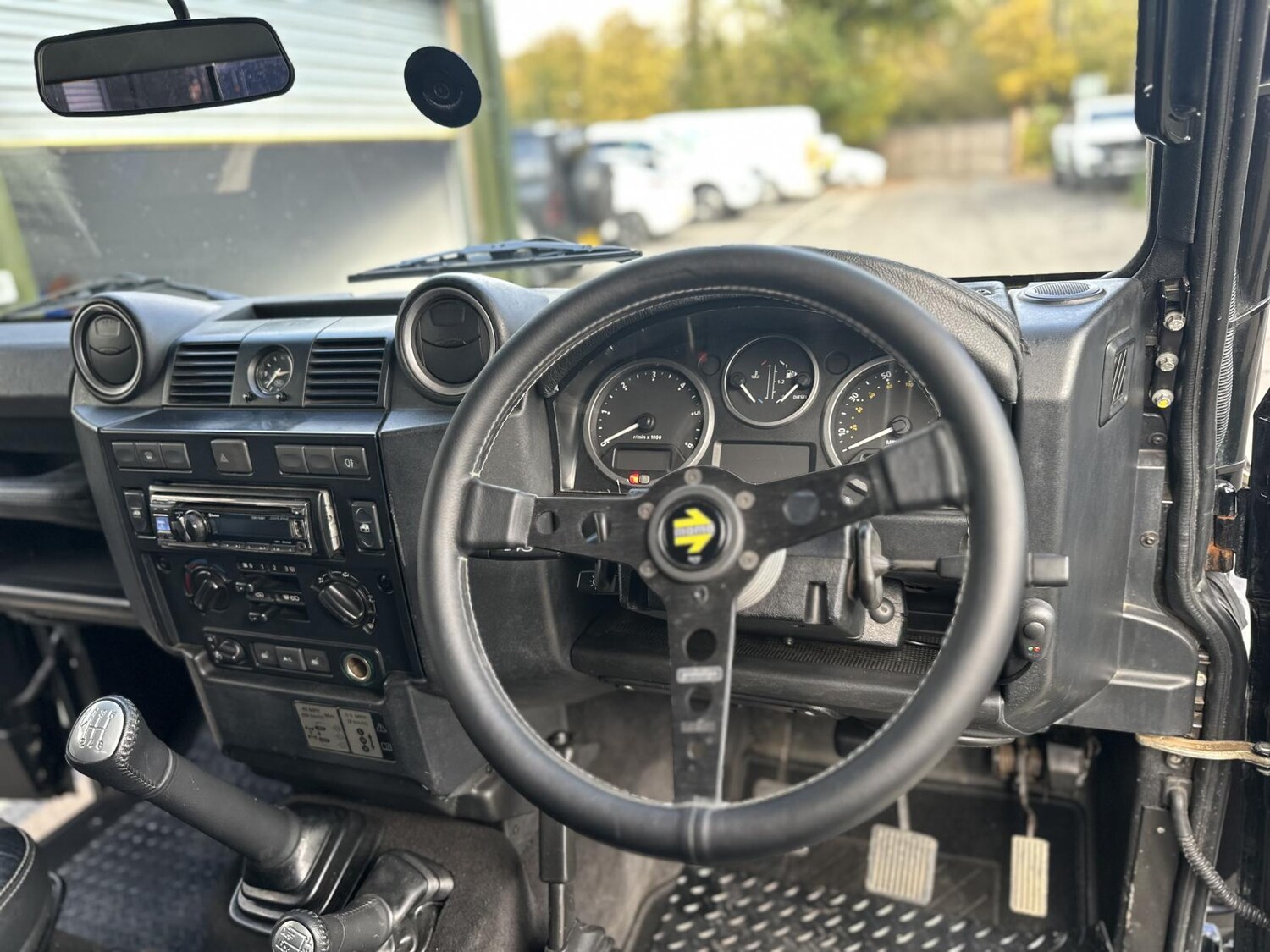 Used Land Rover Defender 110 2011 for sale - 77192086: Photo 27