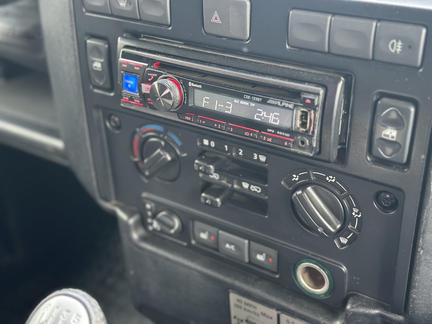 Used Land Rover Defender 110 2011 for sale - 77192086: Photo 41