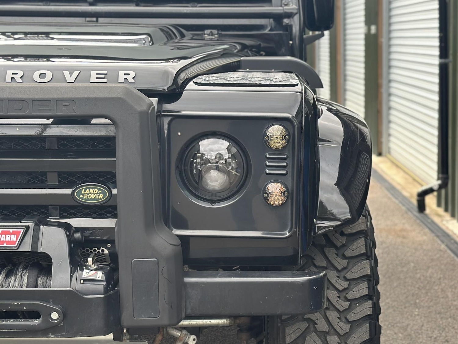 Used Land Rover Defender 110 2011 for sale - 77192086: Photo 7