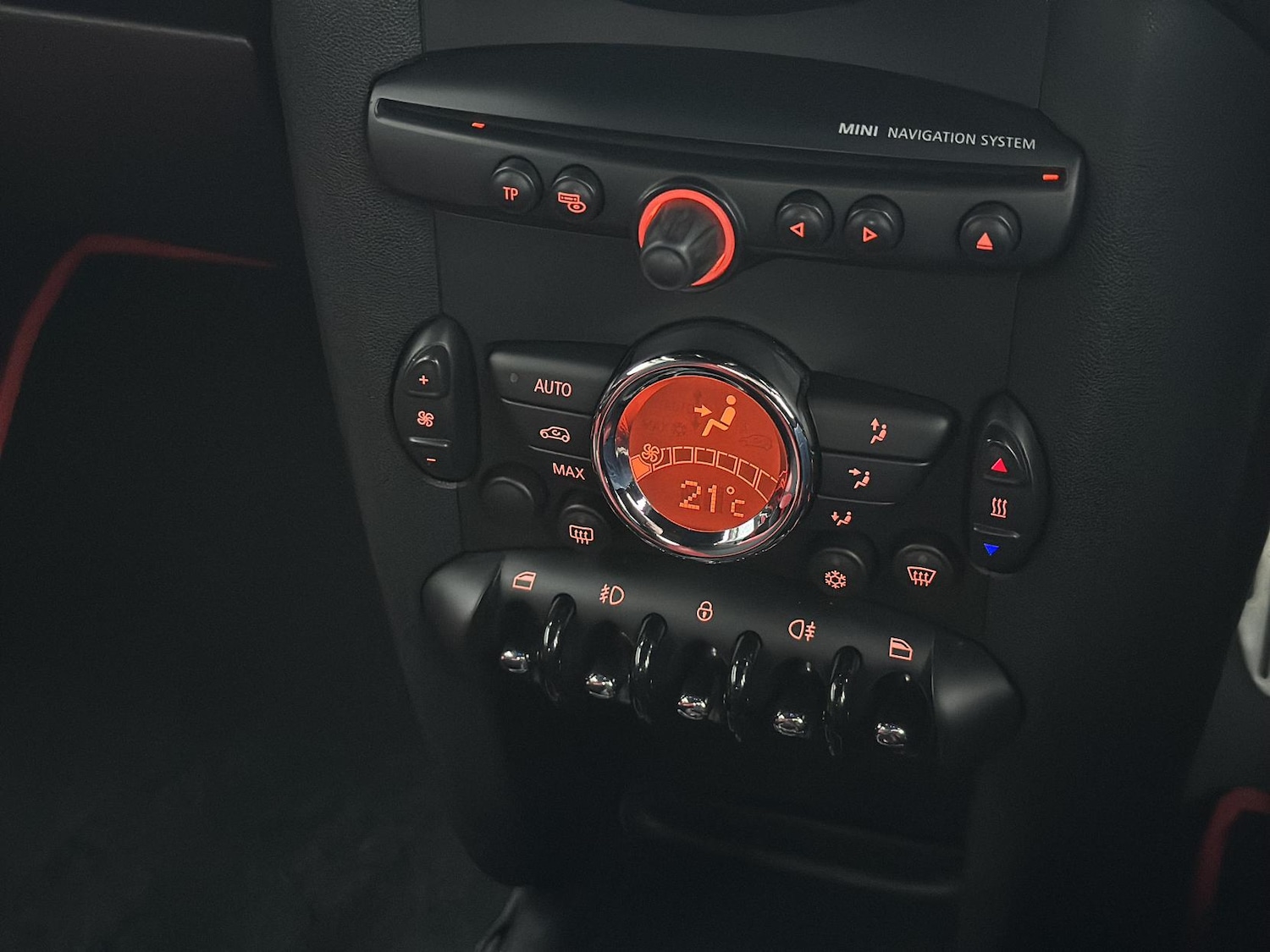 Used MINI Hatch 2010 for sale - 76410313: Photo 35