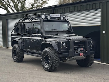 Used Land Rover Defender 110 2011 for sale - 77456666: Photo