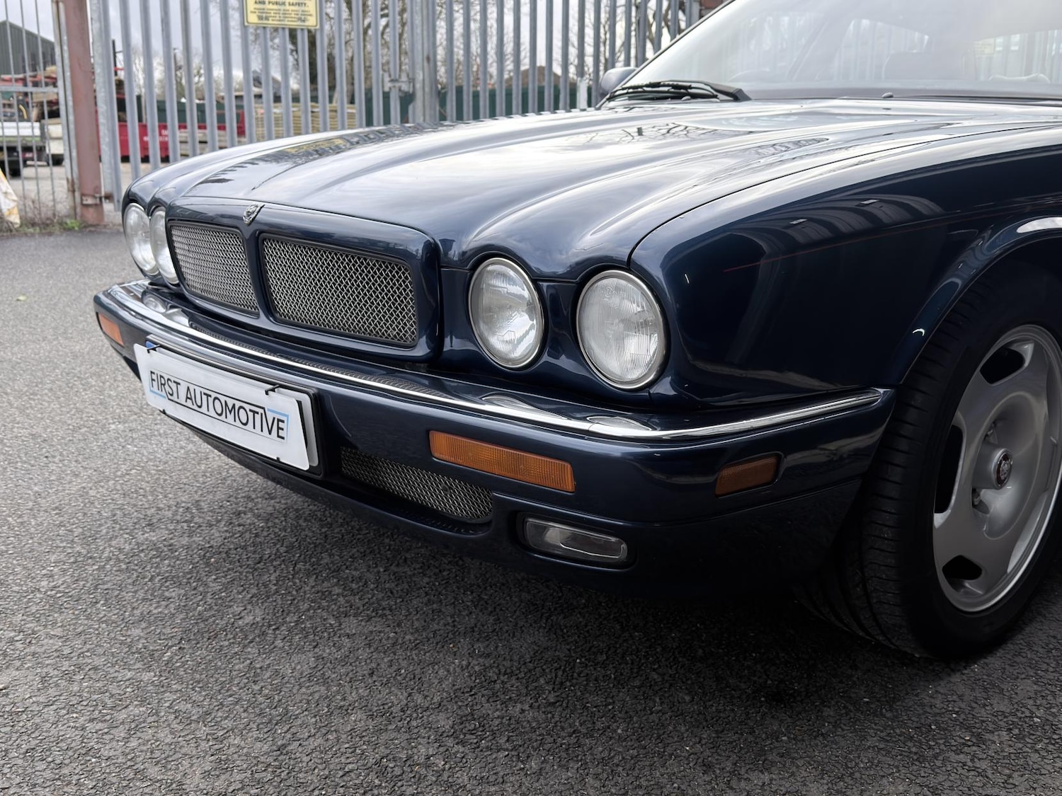 Used Jaguar XJR-S 1999 for sale - 77560093: Photo 11