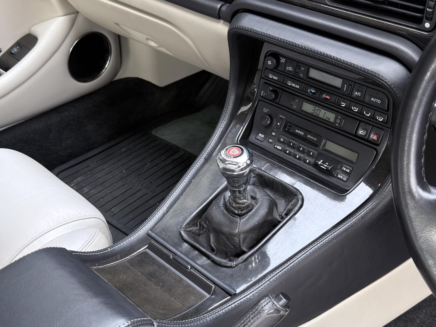 Used Jaguar XJR-S 1999 for sale - 77560093: Photo 38