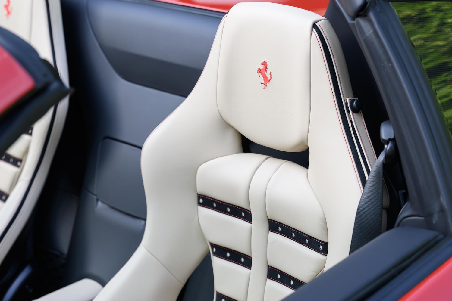 Used Ferrari 812 GTS 2023 for sale - 77484698: Photo 3