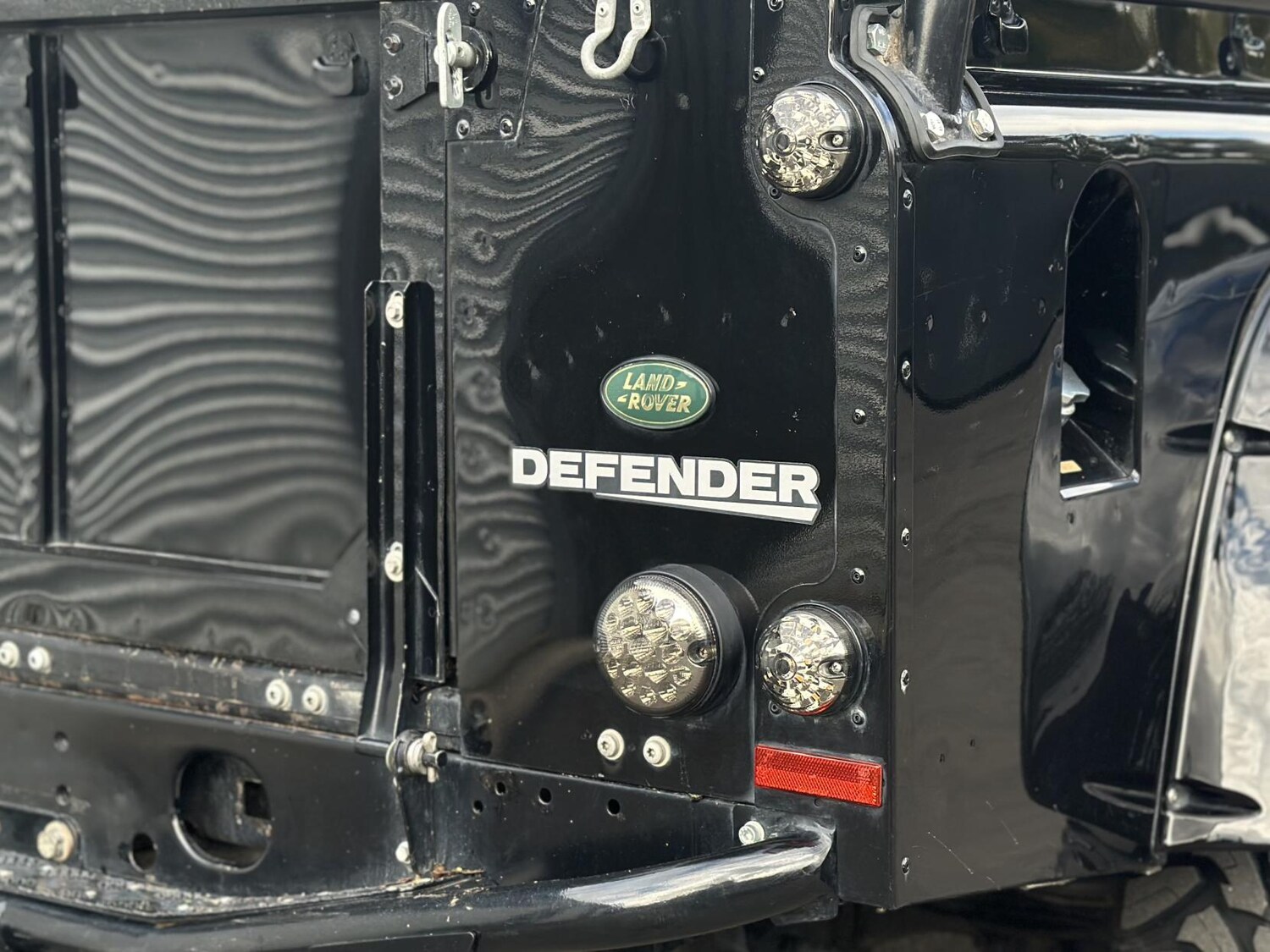 Used Land Rover Defender 110 2011 for sale - 77359390: Photo 15