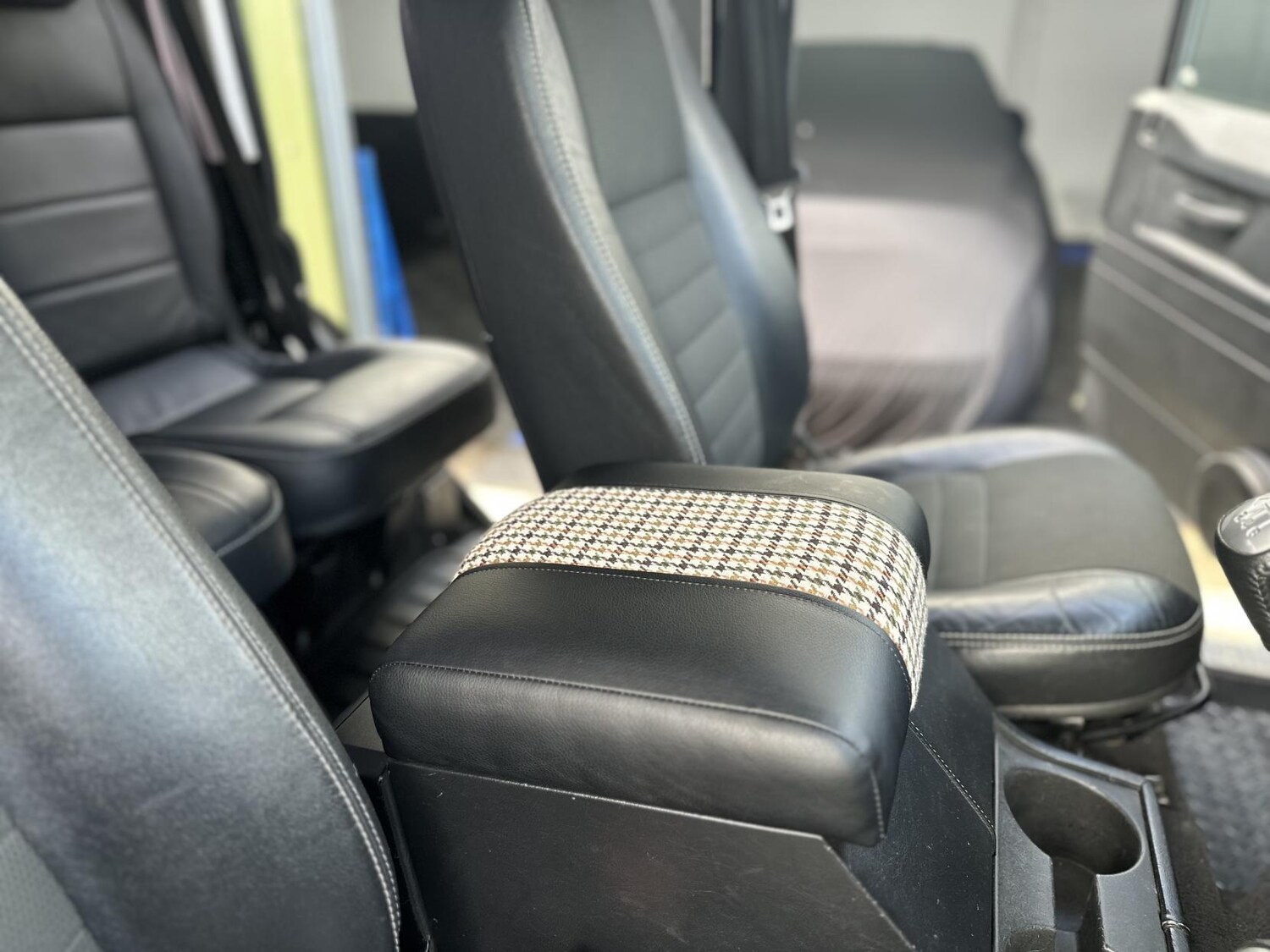 Used Land Rover Defender 110 2011 for sale - 77359390: Photo 29