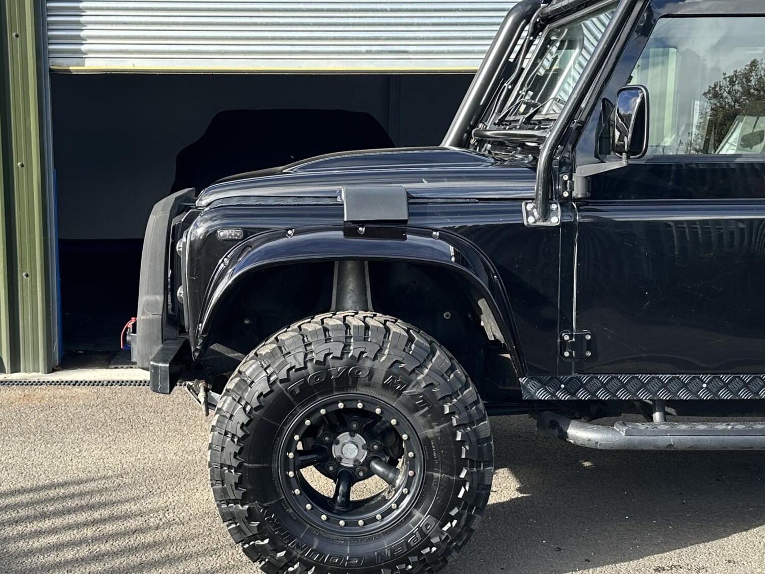 Used Land Rover Defender 110 2011 for sale - 77359390: Photo 44