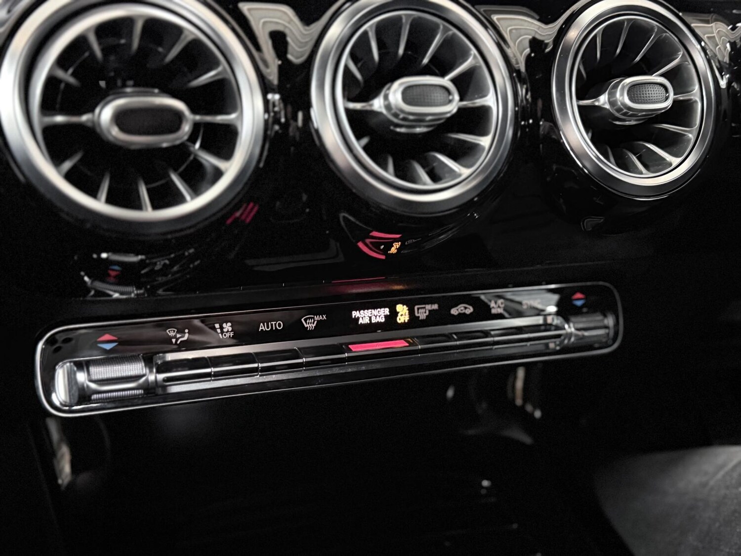 Used Mercedes-Benz A-Class 2019 for sale - 77613151: Photo 52