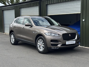 Used Jaguar F-Pace 2016 for sale - 75653376: Photo