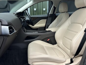 Used Jaguar F-Pace 2016 for sale - 75653376: Photo