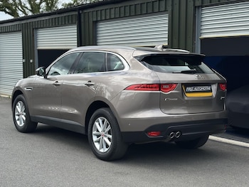 Used Jaguar F-Pace 2016 for sale - 75653376: Photo